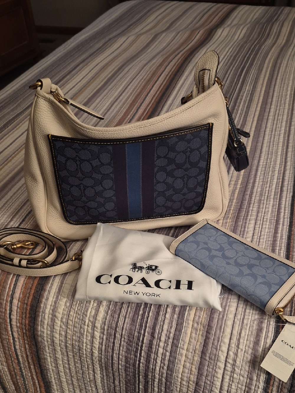 Coach Ivory Leather Shoulder Bag with Blue Signature Panel